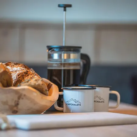 Dorfchalets - Dora Inkl Tauern Therme Eintritt & Sommerkarte Дом отдыха Капрун